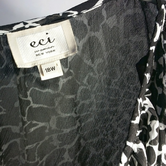 Black & White Peasant Blouse 3/4 Raglan - Picture 2 of 6